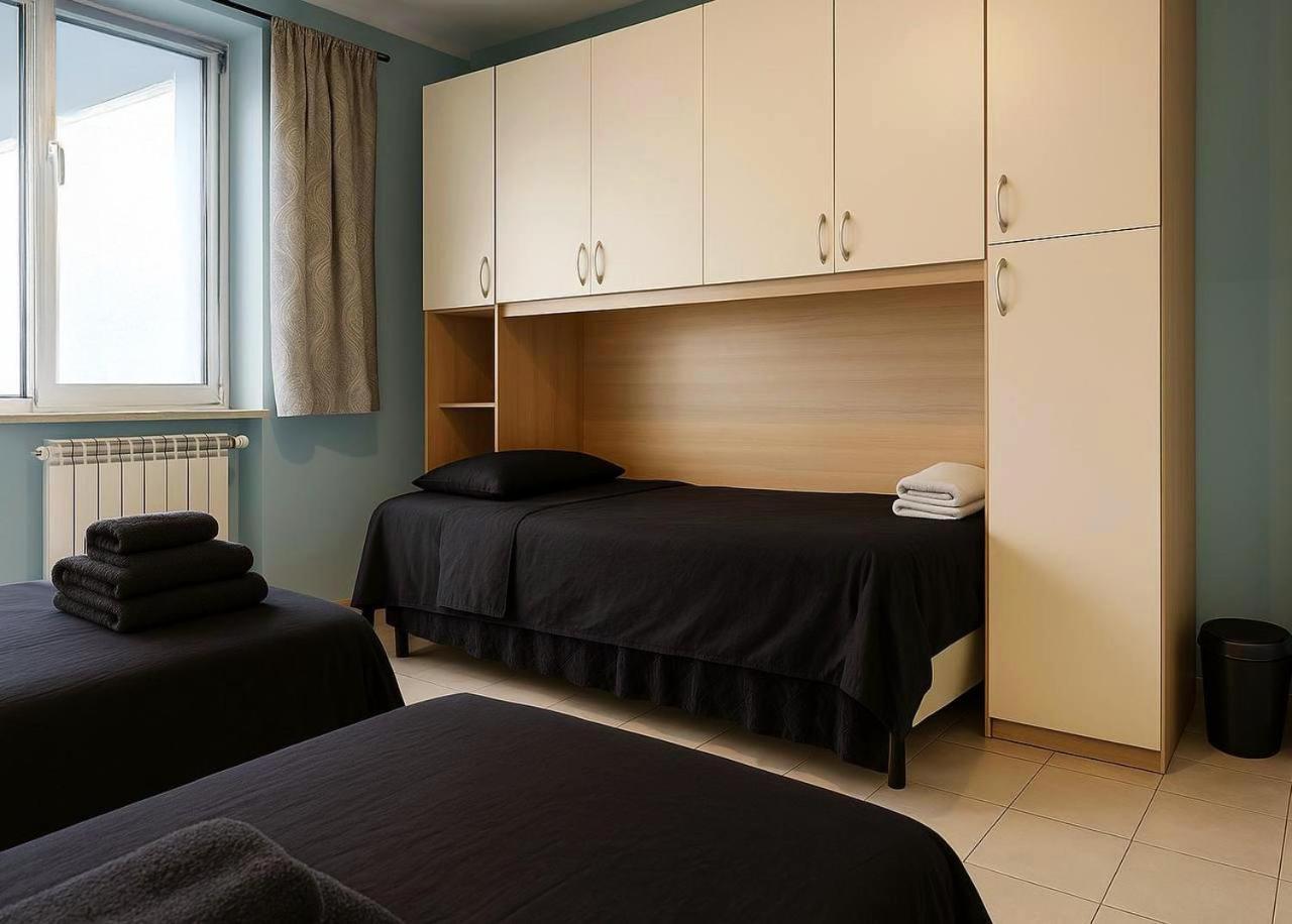 Room Malpensa - Servizio Taxi Mxp Da 20 Euro Lonate Pozzolo Exterior photo